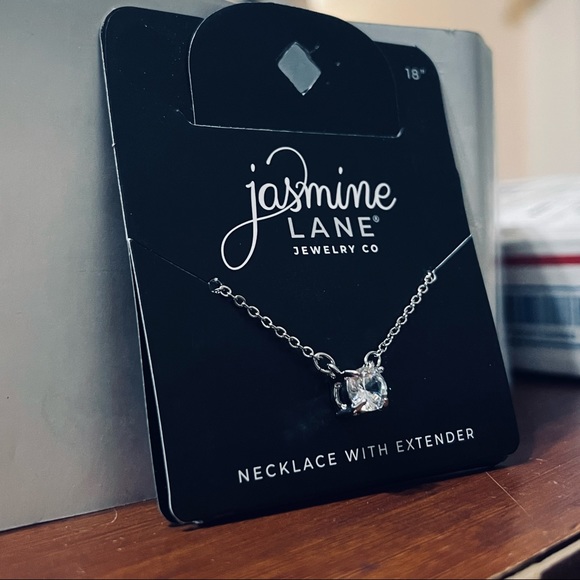 Jasmine Lane 18” silver faux diamond necklace - Picture 2 of 3